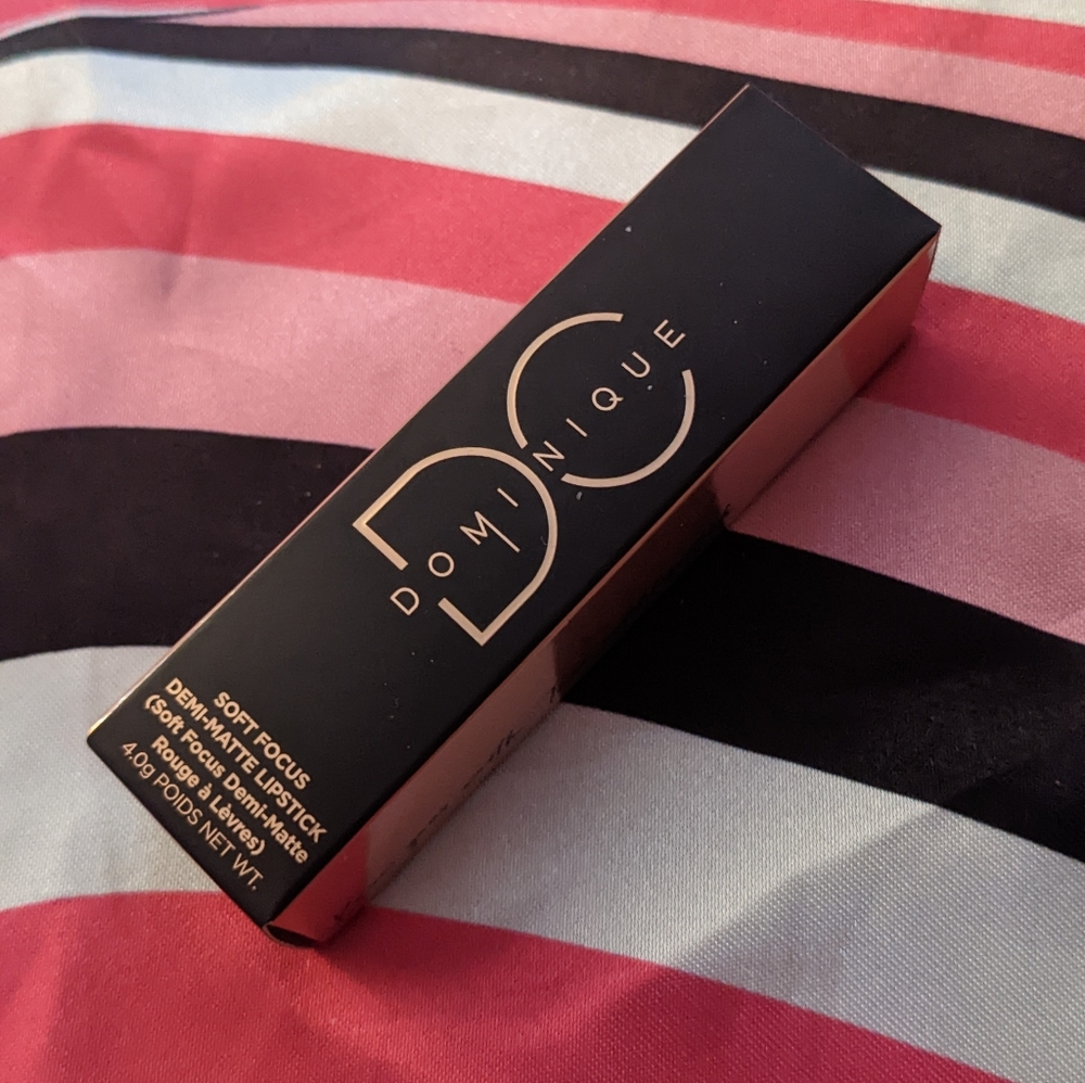Soft matte lipstick in " callaita"